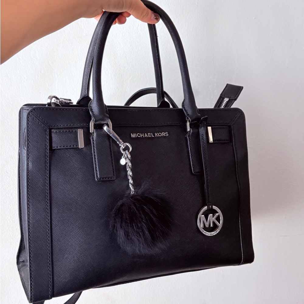 Michael Kors Dillon satchel medium leather black hand bag